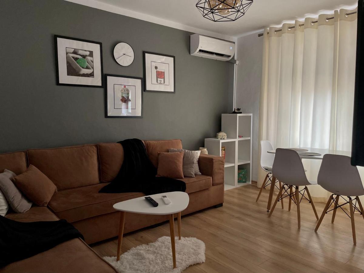 Luel Central Apartament Tirana Exteriér fotografie